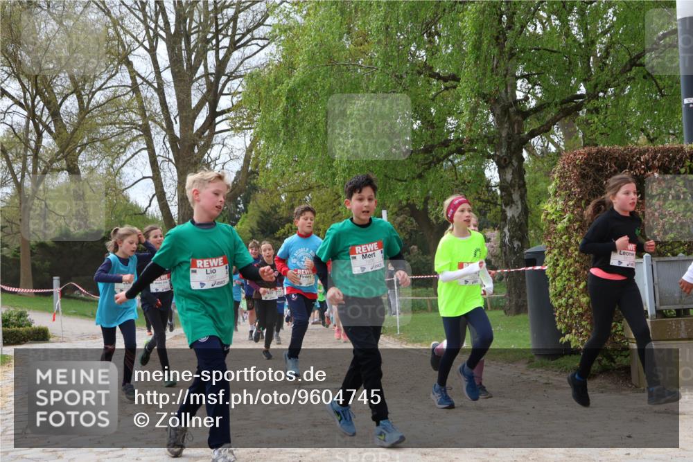 25.04.2026 - Das Zehntel Zöllner http://msf.ph/oto/9604745 25.04.2026 09:41:35 Laufen 7926, 7987 meine-sportfotos.de