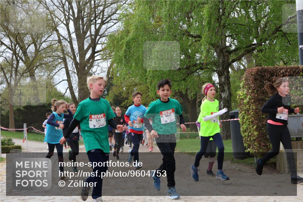 25.04.2026 - Das Zehntel Zöllner http://msf.ph/oto/9604753 25.04.2026 09:41:35 Laufen 7987, 7926 meine-sportfotos.de