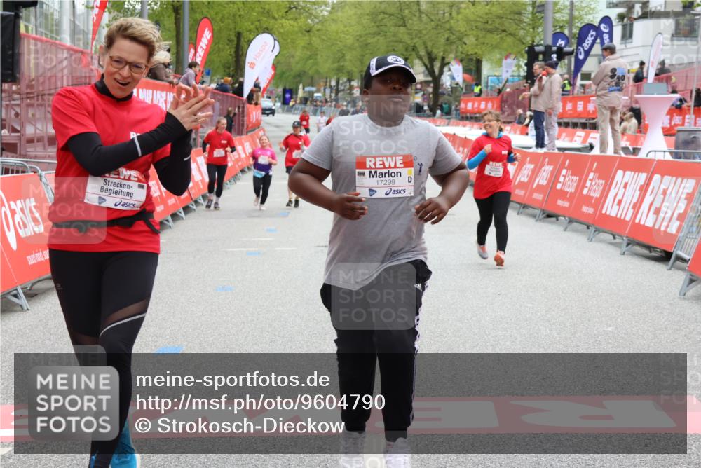 25.04.2026 - Das Zehntel Strokosch-Dieckow http://msf.ph/oto/9604790 25.04.2026 15:13:48 Ziel 17299, 17299 meine-sportfotos.de
