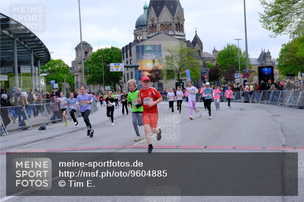 25.04.2026 - Das Zehntel Tim E. http://msf.ph/oto/9604885 25.04.2026 14:59:48 Ziel 15151, 15390, 15434, 15436, 15469, 15472, 15652, 15655, 16105, 16106, 16219, 16253, 16259, 16310, 16311, 16329, 16460, 16619, 16648, 16653, 16739, 16933, 17204, 17425, 17719, 18056, 18078 meine-sportfotos.de