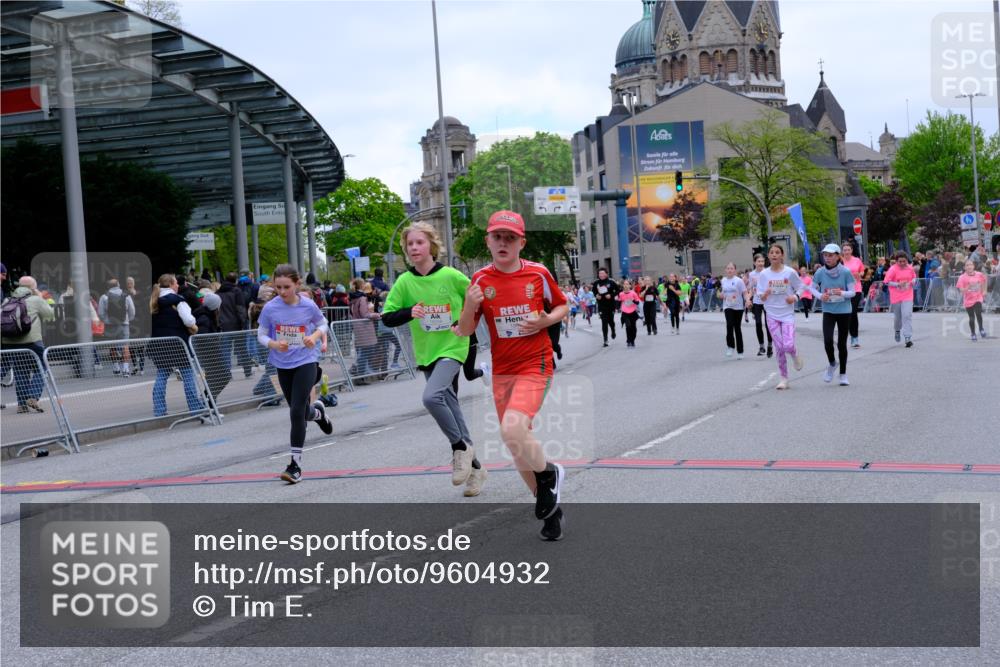 25.04.2026 - Das Zehntel Tim E. http://msf.ph/oto/9604932 25.04.2026 14:59:49 Ziel 15151, 15248, 15390, 15434, 15436, 15469, 15472, 15652, 15655, 16105, 16106, 16219, 16253, 16259, 16310, 16311, 16329, 16460, 16619, 16739, 16933, 16956, 16966, 17204, 17425, 17719, 18056, 18078 meine-sportfotos.de