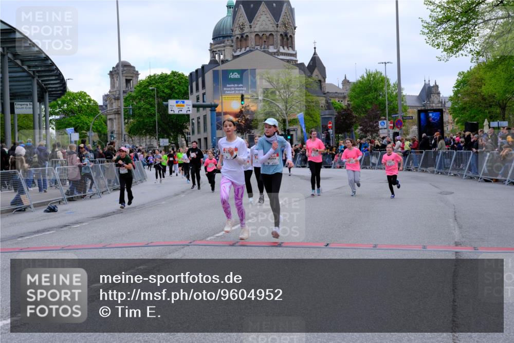 25.04.2026 - Das Zehntel Tim E. http://msf.ph/oto/9604952 25.04.2026 14:59:51 Ziel 15151, 15248, 15390, 15434, 15436, 15469, 15472, 15652, 15655, 16219, 16253, 16259, 16310, 16329, 16460, 16619, 16680, 16933, 16956, 16966, 17204, 17425, 17631, 17719, 18056, 18078 meine-sportfotos.de