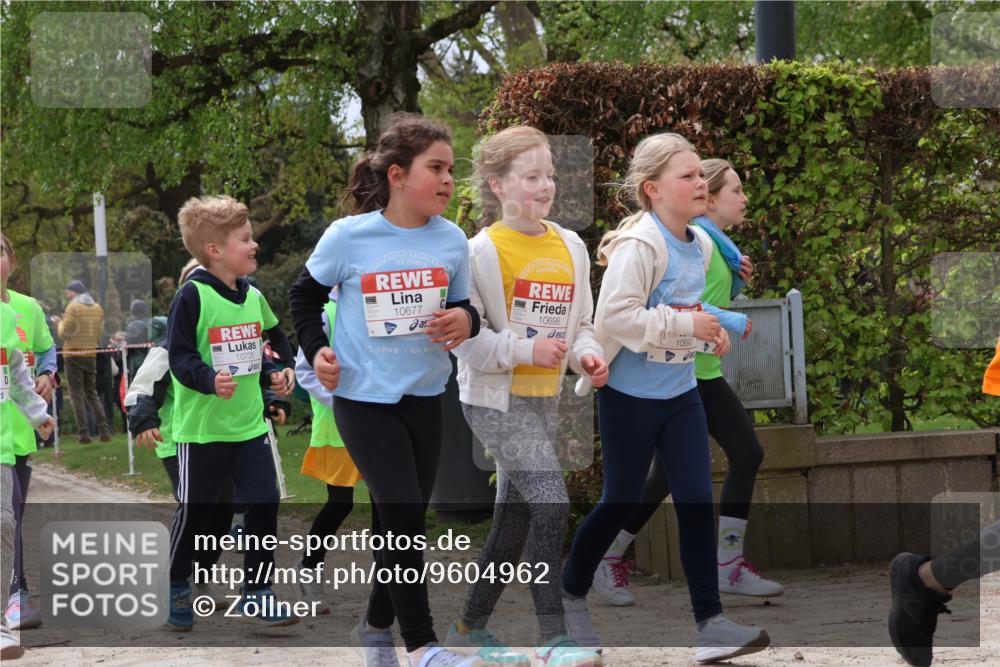 25.04.2026 - Das Zehntel Zöllner http://msf.ph/oto/9604962 25.04.2026 11:48:55 Laufen 10677, 10698, 10726, 75, 10690 meine-sportfotos.de