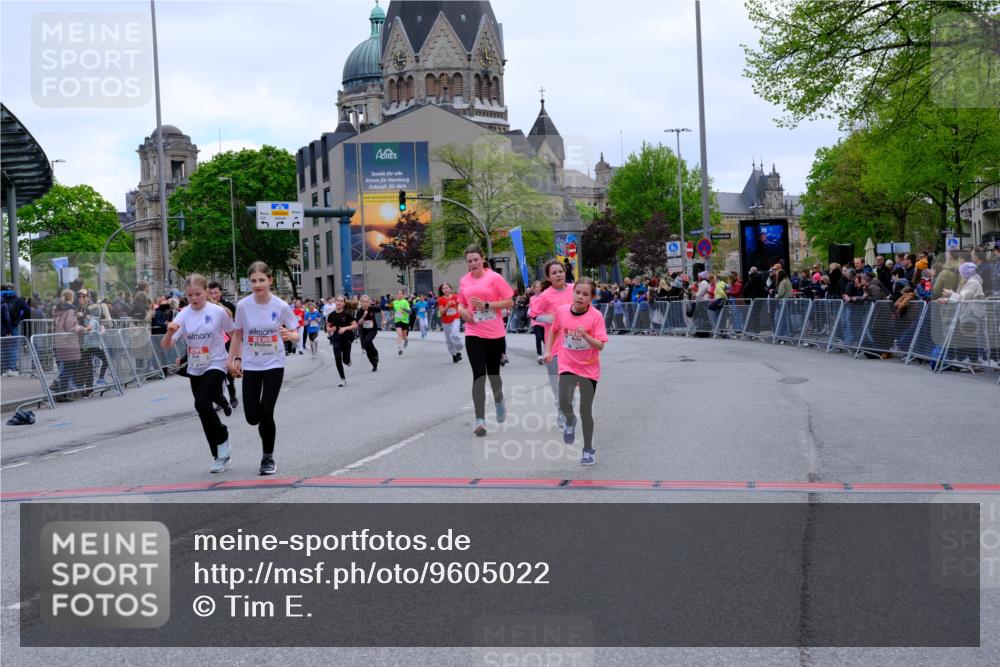 25.04.2026 - Das Zehntel Tim E. http://msf.ph/oto/9605022 25.04.2026 14:59:53 Ziel 15248, 15390, 15434, 15436, 15469, 15472, 15652, 16219, 16253, 16259, 16310, 16323, 16328, 16460, 16680, 16685, 16933, 16950, 16956, 16966, 17204, 17224, 17254, 17425, 17631, 17700, 18040, 18042, 18056 meine-sportfotos.de