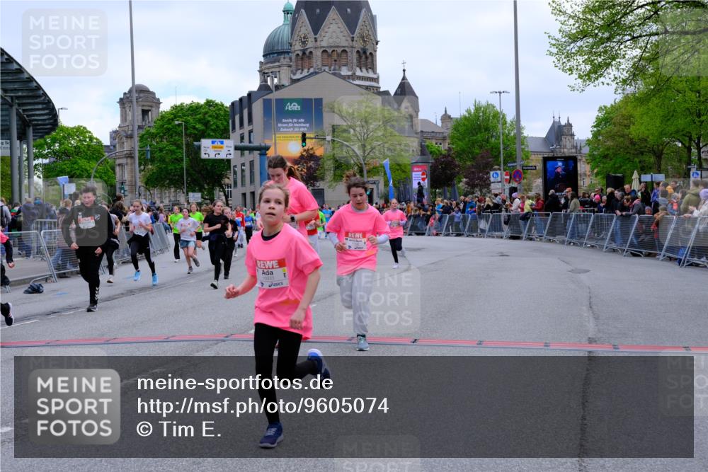 25.04.2026 - Das Zehntel Tim E. http://msf.ph/oto/9605074 25.04.2026 14:59:54 Ziel 15248, 15434, 15469, 15472, 15652, 16219, 16253, 16259, 16310, 16323, 16328, 16460, 16680, 16685, 16933, 16950, 16956, 16966, 17224, 17254, 17425, 17631, 17700, 18040, 18042, 18056 meine-sportfotos.de
