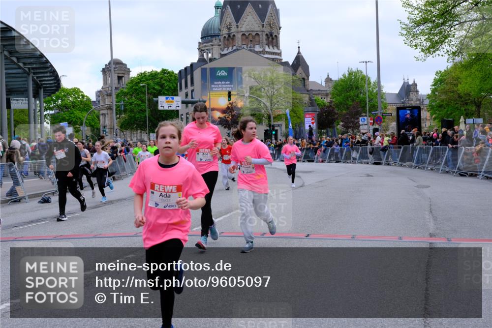 25.04.2026 - Das Zehntel Tim E. http://msf.ph/oto/9605097 25.04.2026 14:59:55 Ziel 15248, 15434, 15469, 15472, 15652, 16219, 16253, 16259, 16310, 16323, 16328, 16408, 16425, 16460, 16680, 16685, 16933, 16950, 16956, 16966, 17224, 17254, 17425, 17631, 17700, 17820, 18040, 18042 meine-sportfotos.de