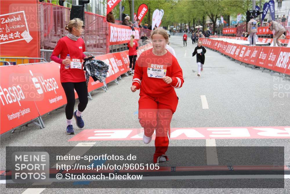 25.04.2026 - Das Zehntel Strokosch-Dieckow http://msf.ph/oto/9605105 25.04.2026 15:14:15 Ziel 17663, 17666, 17663, 17666 meine-sportfotos.de