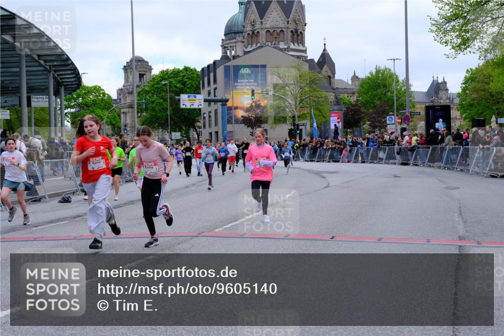 25.04.2026 - Das Zehntel Tim E. http://msf.ph/oto/9605140 25.04.2026 14:59:57 Ziel 15248, 15434, 15469, 15472, 15652, 16219, 16310, 16323, 16328, 16408, 16425, 16460, 16530, 16680, 16685, 16933, 16950, 16956, 16966, 17224, 17254, 17425, 17631, 17700, 17820, 18040, 18042 meine-sportfotos.de