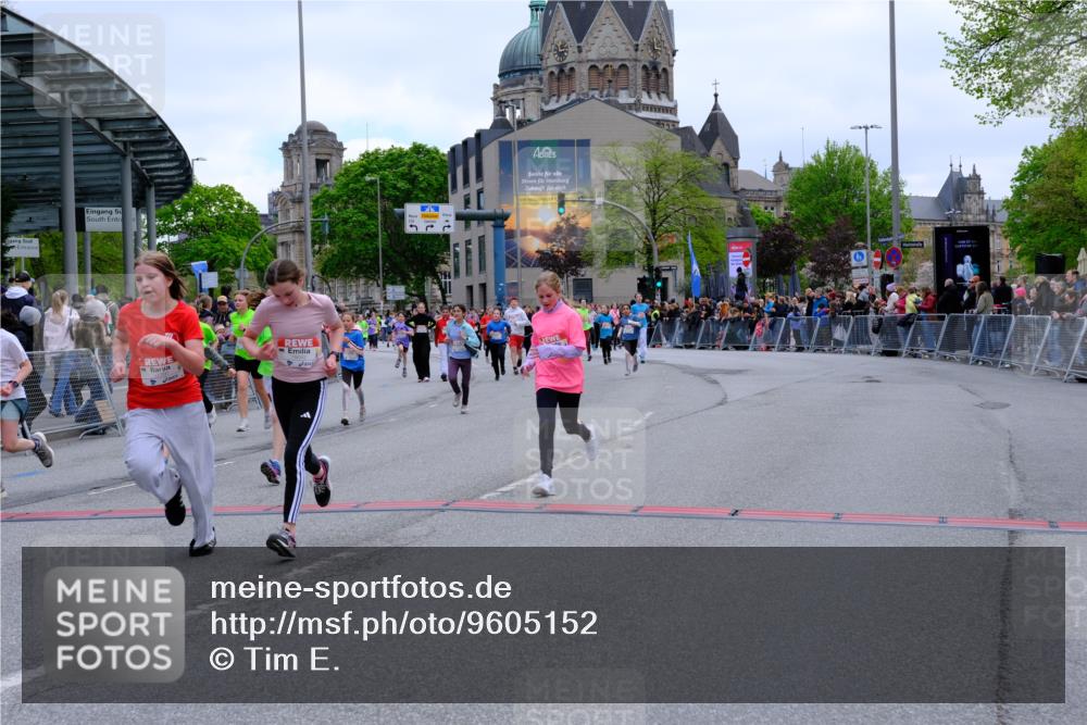 25.04.2026 - Das Zehntel Tim E. http://msf.ph/oto/9605152 25.04.2026 14:59:58 Ziel 15008, 15010, 15248, 15469, 15472, 16323, 16328, 16408, 16425, 16530, 16680, 16685, 16933, 16950, 16956, 16966, 17224, 17254, 17341, 17368, 17425, 17631, 17700, 17820, 17831, 18040, 18042 meine-sportfotos.de