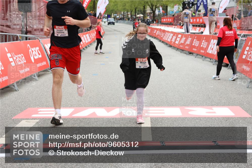25.04.2026 - Das Zehntel Strokosch-Dieckow http://msf.ph/oto/9605312 25.04.2026 15:14:20 Ziel 17650, 17663, 17666, 17650, 17663, 17666 meine-sportfotos.de