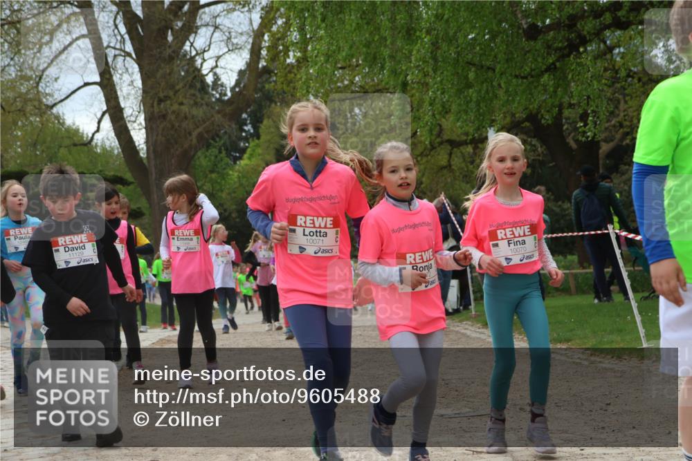 25.04.2026 - Das Zehntel Zöllner http://msf.ph/oto/9605488 25.04.2026 11:49:05 Laufen 11129, 10071, 10070 meine-sportfotos.de