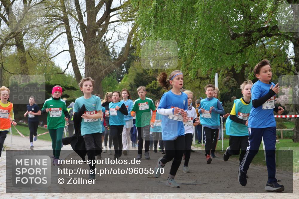 25.04.2026 - Das Zehntel Zöllner http://msf.ph/oto/9605570 25.04.2026 09:41:48 Laufen 6363 meine-sportfotos.de