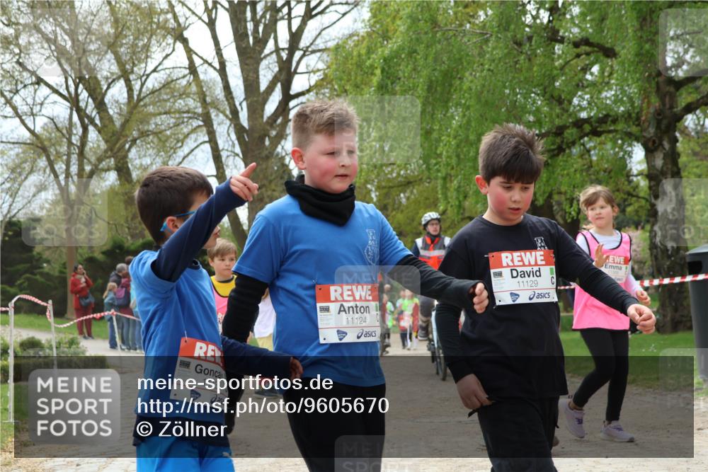 25.04.2026 - Das Zehntel Zöllner http://msf.ph/oto/9605670 25.04.2026 11:49:09 Laufen 11133, 11133, 11124, 11129 meine-sportfotos.de