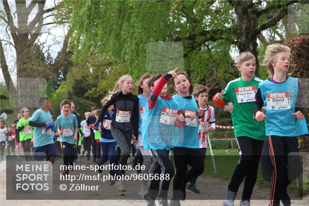 25.04.2026 - Das Zehntel Zöllner http://msf.ph/oto/9605688 25.04.2026 09:41:51 Laufen 6746, 5771, 111, 5549, 5807 meine-sportfotos.de