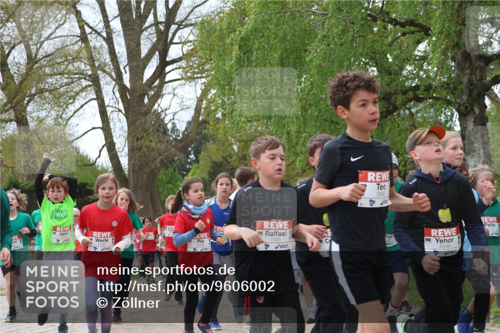 25.04.2026 - Das Zehntel Zöllner http://msf.ph/oto/9606002 25.04.2026 09:42:00 Laufen 6126, 4, 6122, 7005, 3996, 6999 meine-sportfotos.de