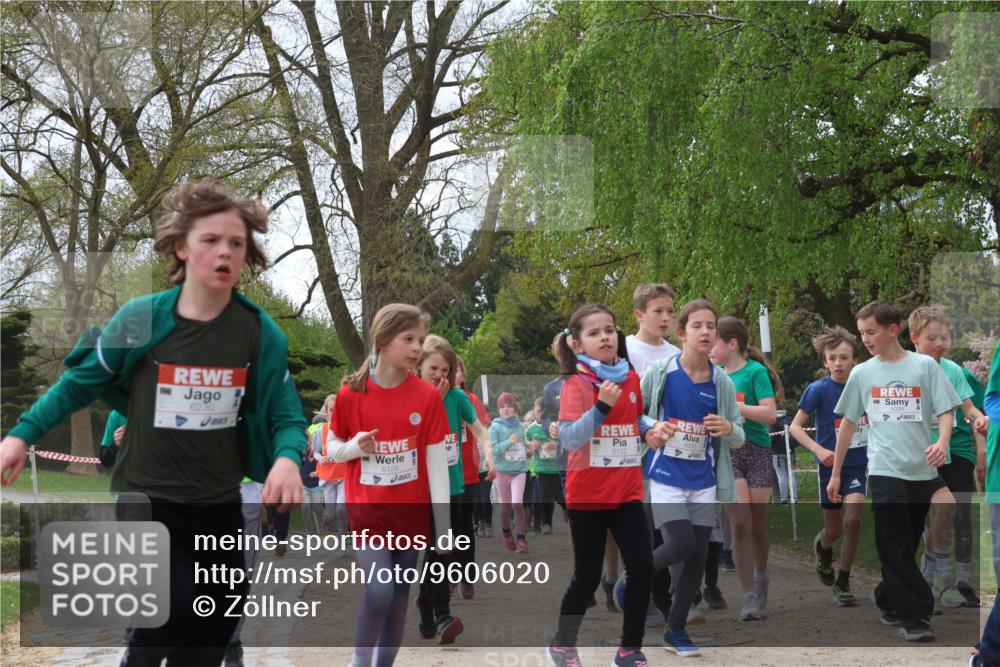 25.04.2026 - Das Zehntel Zöllner http://msf.ph/oto/9606020 25.04.2026 09:42:01 Laufen 6230, 6126, 6122 meine-sportfotos.de
