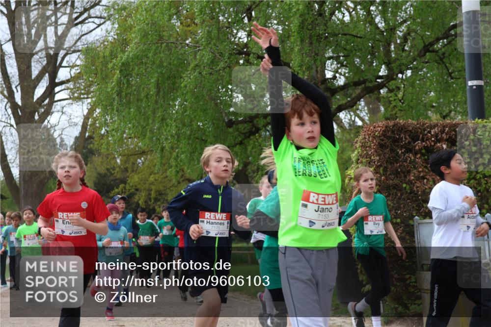 25.04.2026 - Das Zehntel Zöllner http://msf.ph/oto/9606103 25.04.2026 09:42:03 Laufen 6107, 7175, 7153 meine-sportfotos.de