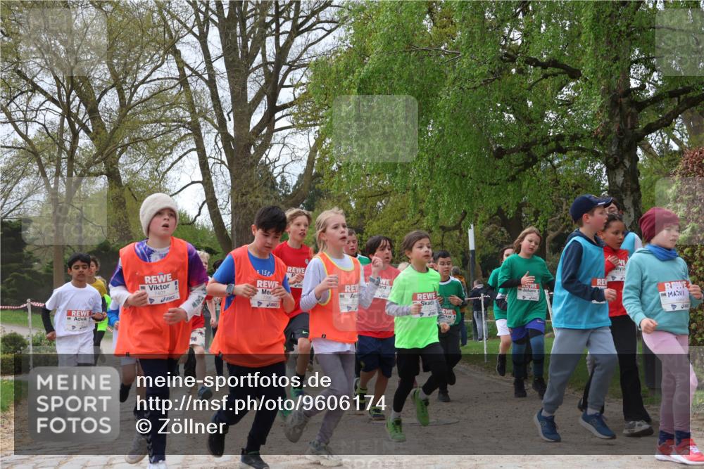 25.04.2026 - Das Zehntel Zöllner http://msf.ph/oto/9606174 25.04.2026 09:42:05 Laufen 7401, 06, 7396, 7127 meine-sportfotos.de