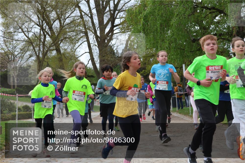 25.04.2026 - Das Zehntel Zöllner http://msf.ph/oto/9606300 25.04.2026 09:42:08 Laufen 7229, 7243, 6953, 10, 7149 meine-sportfotos.de