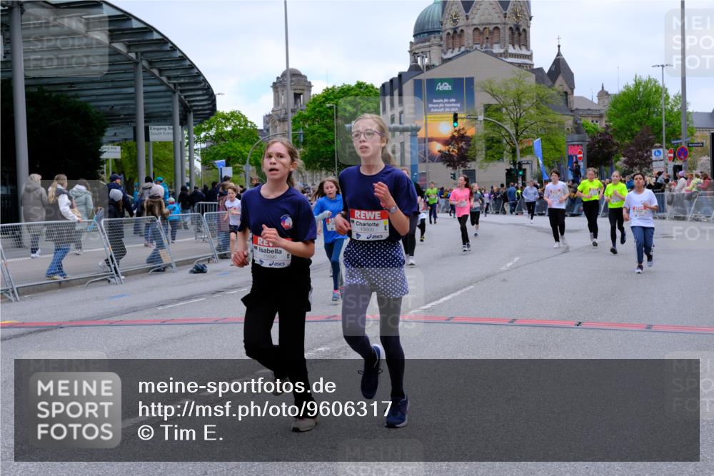 25.04.2026 - Das Zehntel Tim E. http://msf.ph/oto/9606317 25.04.2026 15:00:13 Ziel 15041, 15044, 15054, 15178, 15204, 15590, 15600, 16011, 16121, 16165, 16170, 16174, 16276, 16441, 16456, 16498, 16612, 16617, 16662, 16679, 16820, 17337, 17340, 17343, 17360, 17521, 17532, 17609, 17627, 17825, 17907, 17909, 17992, 18000, 18050, 18112, 18122, 18134, 18159 meine-sportfotos.de