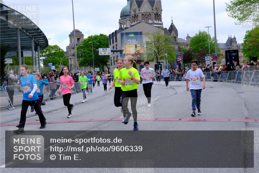 25.04.2026 - Das Zehntel Tim E. http://msf.ph/oto/9606339 25.04.2026 15:00:16 Ziel 15014, 15016, 15041, 15178, 15204, 15590, 15600, 16121, 16174, 16276, 16353, 16498, 16612, 16617, 16662, 16679, 16820, 17234, 17340, 17343, 17360, 17609, 17627, 17825, 17992, 18000, 18050, 18112, 18159 meine-sportfotos.de