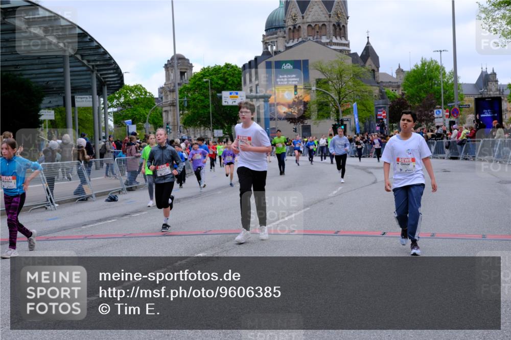 25.04.2026 - Das Zehntel Tim E. http://msf.ph/oto/9606385 25.04.2026 15:00:18 Ziel 15014, 15016, 15041, 15178, 15204, 15428, 15519, 15590, 15600, 16174, 16353, 16498, 16662, 16679, 16820, 17234, 17360, 17609, 17627, 17825, 17992, 18000, 18050, 18159 meine-sportfotos.de