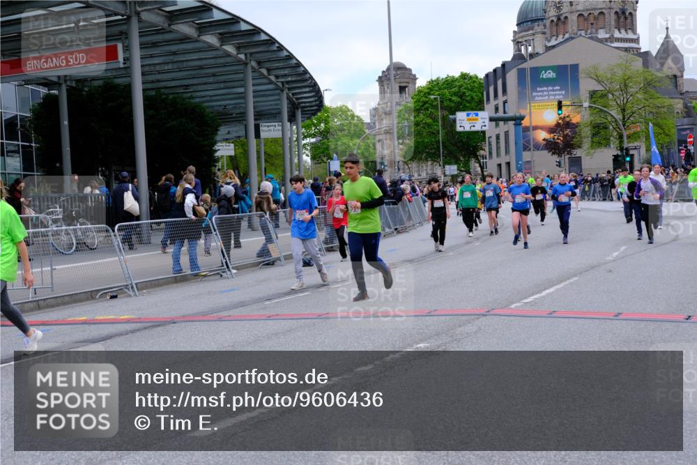 25.04.2026 - Das Zehntel Tim E. http://msf.ph/oto/9606436 25.04.2026 15:00:23 Ziel 15014, 15016, 15104, 15178, 15204, 15371, 15428, 15519, 15535, 15902, 15905, 16174, 16353, 16395, 16498, 16679, 16700, 17234, 17482, 17627, 17824, 17833, 18000, 18050, 18159 meine-sportfotos.de