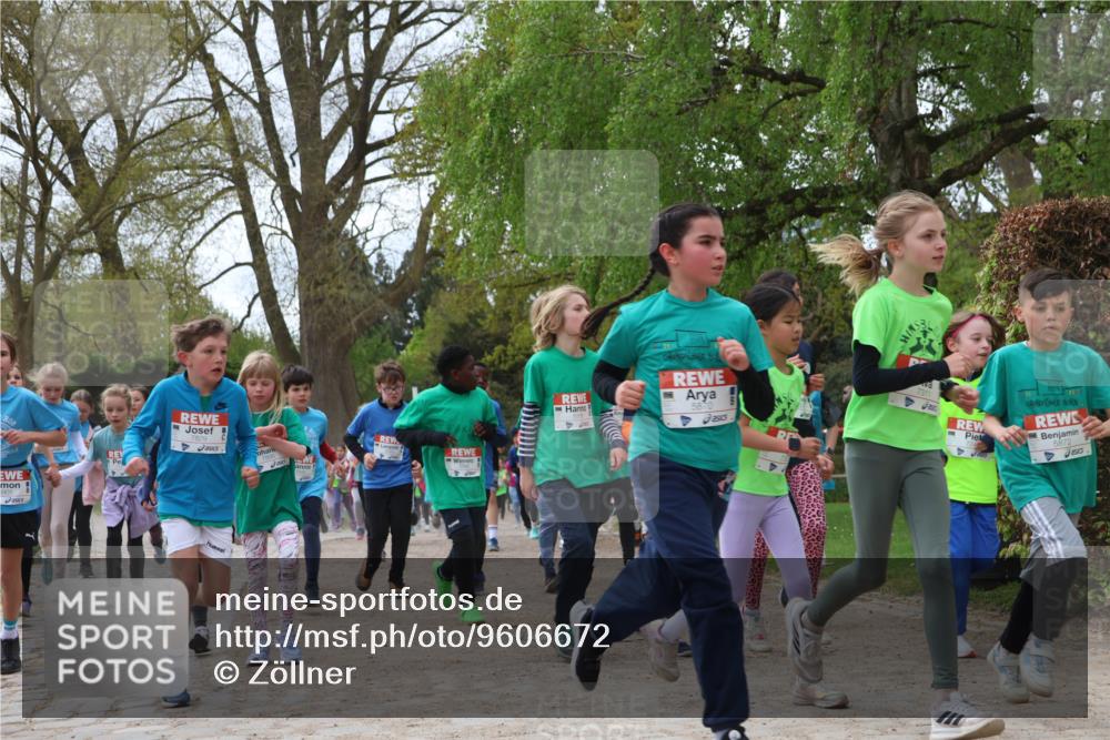 25.04.2026 - Das Zehntel Zöllner http://msf.ph/oto/9606672 25.04.2026 09:42:20 Laufen 5905, 5870, 5872 meine-sportfotos.de