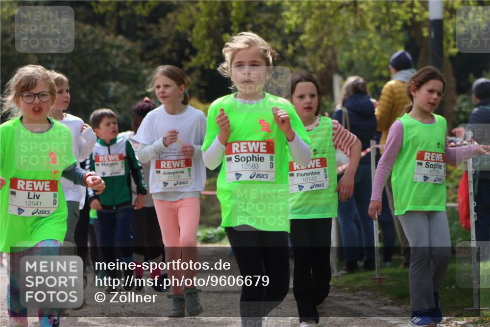 25.04.2026 - Das Zehntel Zöllner http://msf.ph/oto/9606679 25.04.2026 11:49:39 Laufen 12541, 11379, 12583, 10743, 10729 meine-sportfotos.de