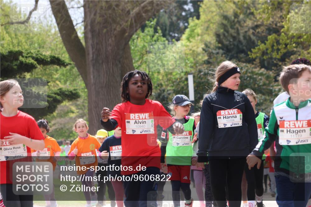 25.04.2026 - Das Zehntel Zöllner http://msf.ph/oto/9606822 25.04.2026 11:49:46 Laufen 10927, 1023, 10940, 10737, 10304, 11119 meine-sportfotos.de