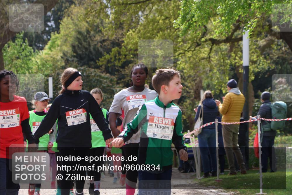 25.04.2026 - Das Zehntel Zöllner http://msf.ph/oto/9606834 25.04.2026 11:49:46 Laufen 10940, 10304, 10741, 10299, 11119 meine-sportfotos.de