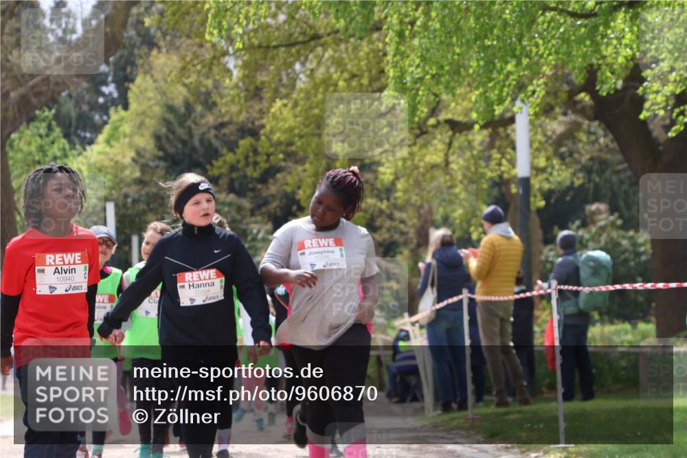 25.04.2026 - Das Zehntel Zöllner http://msf.ph/oto/9606870 25.04.2026 11:49:47 Laufen 10940, 10304, 10299 meine-sportfotos.de