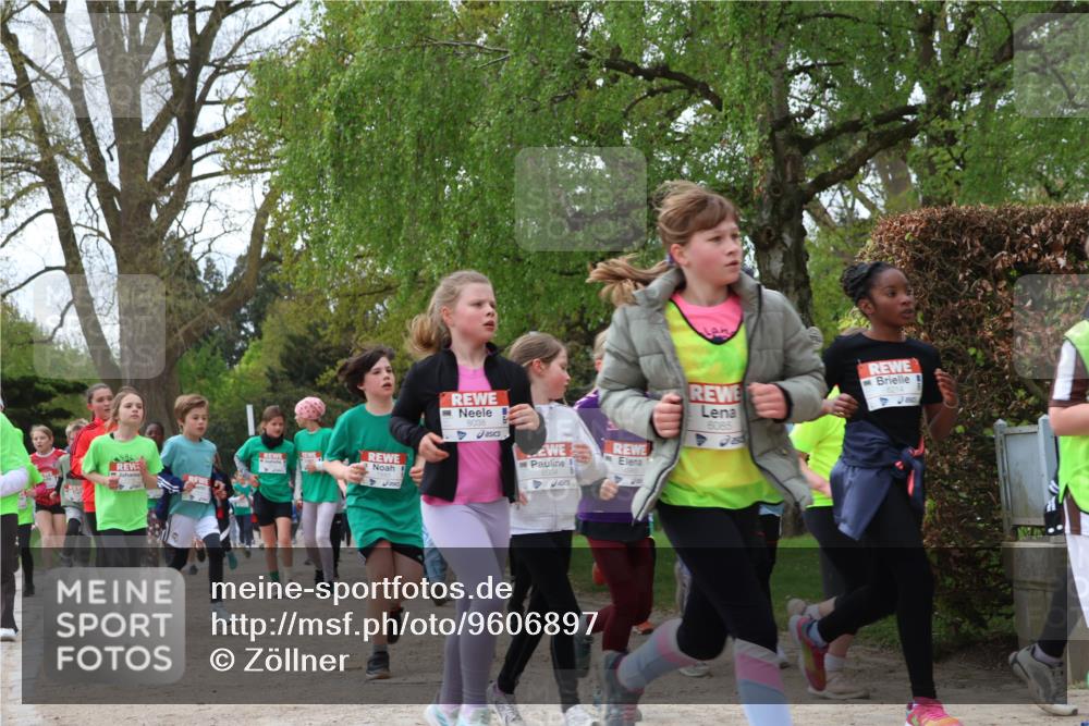 25.04.2026 - Das Zehntel Zöllner http://msf.ph/oto/9606897 25.04.2026 09:42:31 Laufen 8038, 6085, 8034 meine-sportfotos.de