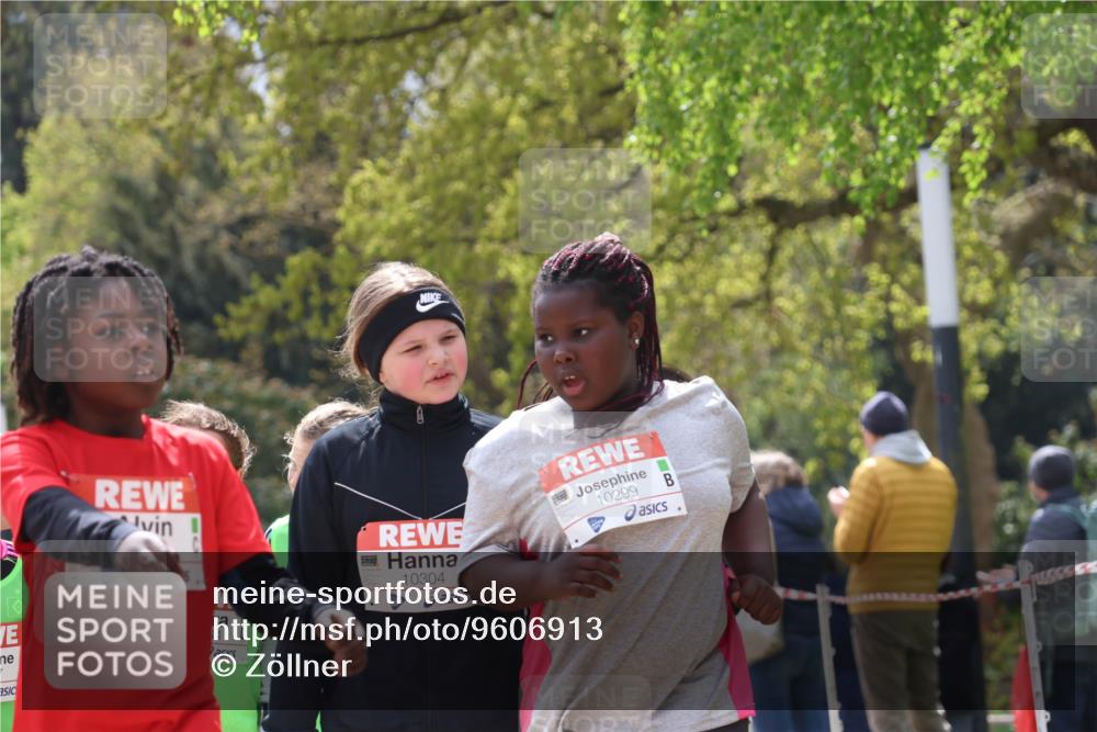 25.04.2026 - Das Zehntel Zöllner http://msf.ph/oto/9606913 25.04.2026 11:49:49 Laufen 44, 10304, 10299 meine-sportfotos.de