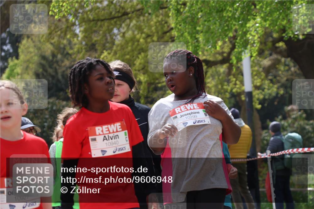 25.04.2026 - Das Zehntel Zöllner http://msf.ph/oto/9606948 25.04.2026 11:49:50 Laufen 10927, 10940, 10299 meine-sportfotos.de