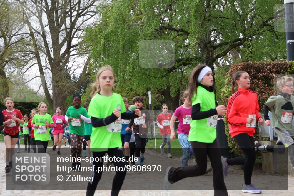 25.04.2026 - Das Zehntel Zöllner http://msf.ph/oto/9606970 25.04.2026 09:42:34 Laufen 5290 meine-sportfotos.de
