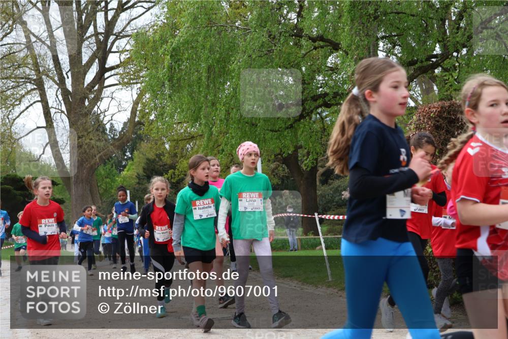 25.04.2026 - Das Zehntel Zöllner http://msf.ph/oto/9607001 25.04.2026 09:42:37 Laufen 6134, 6515, 6495 meine-sportfotos.de