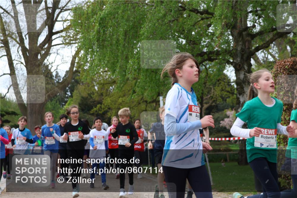 25.04.2026 - Das Zehntel Zöllner http://msf.ph/oto/9607114 25.04.2026 09:42:43 Laufen 7944 meine-sportfotos.de