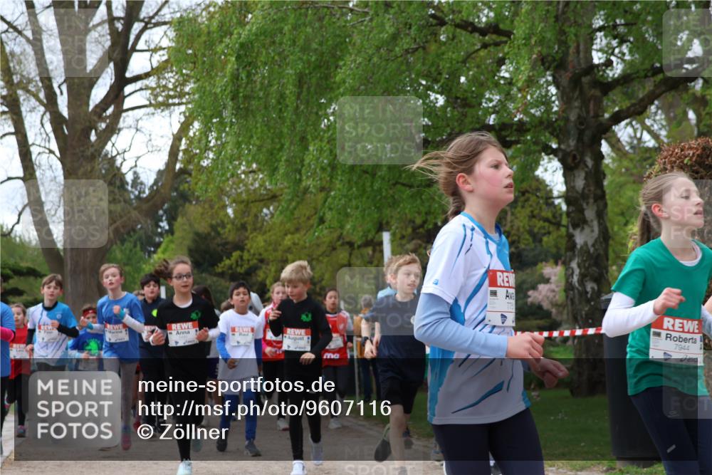 25.04.2026 - Das Zehntel Zöllner http://msf.ph/oto/9607116 25.04.2026 09:42:43 Laufen 7944 meine-sportfotos.de