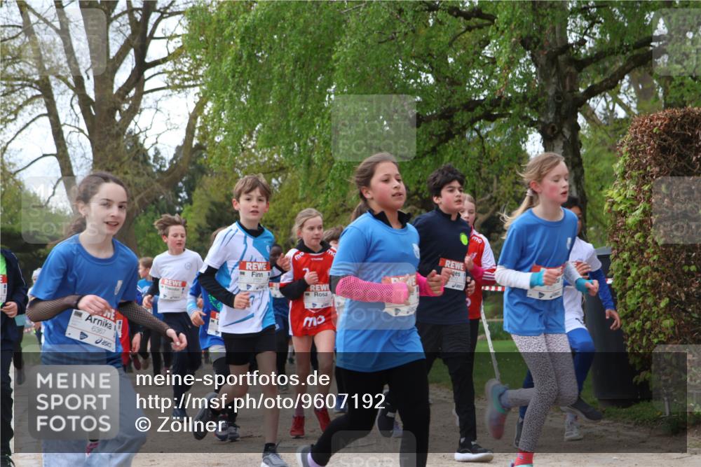 25.04.2026 - Das Zehntel Zöllner http://msf.ph/oto/9607192 25.04.2026 09:42:46 Laufen 6367 meine-sportfotos.de