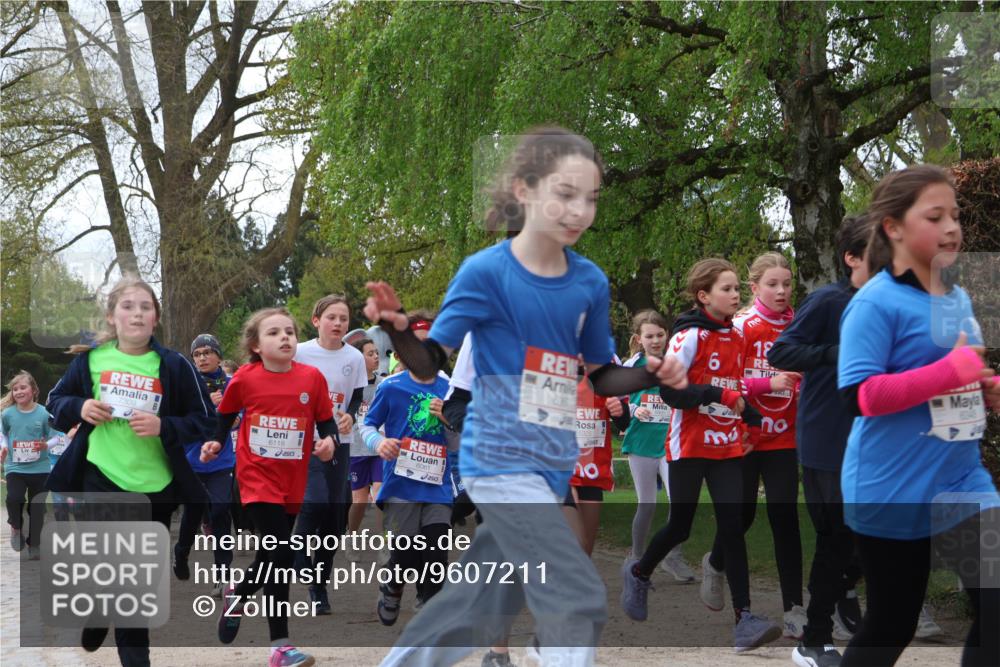25.04.2026 - Das Zehntel Zöllner http://msf.ph/oto/9607211 25.04.2026 09:42:46 Laufen 6367, 6118, 6061, 6, 18 meine-sportfotos.de