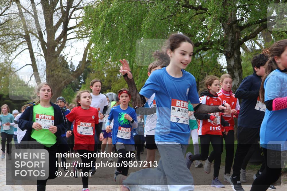 25.04.2026 - Das Zehntel Zöllner http://msf.ph/oto/9607213 25.04.2026 09:42:46 Laufen 7309, 6118, 6367, 2110, 18 meine-sportfotos.de