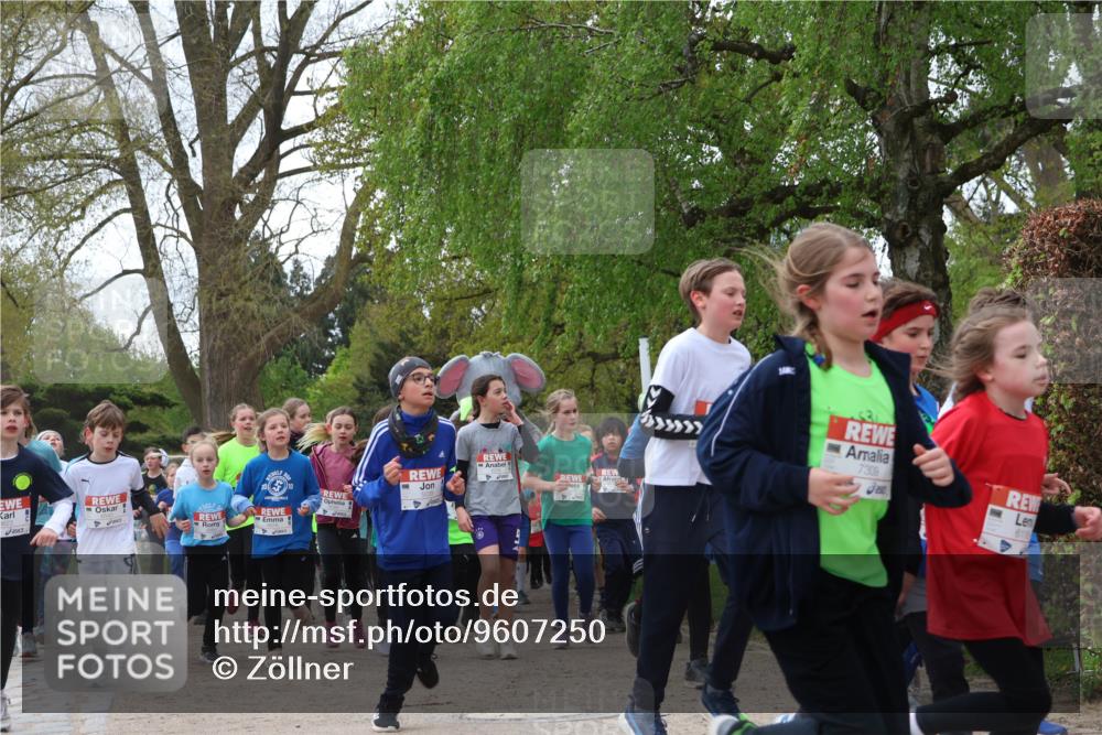 25.04.2026 - Das Zehntel Zöllner http://msf.ph/oto/9607250 25.04.2026 09:42:48 Laufen 10, 3, 7309, 6118 meine-sportfotos.de
