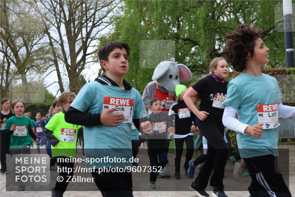 25.04.2026 - Das Zehntel Zöllner http://msf.ph/oto/9607352 25.04.2026 09:42:52 Laufen 3, 7240, 7522, 7557 meine-sportfotos.de