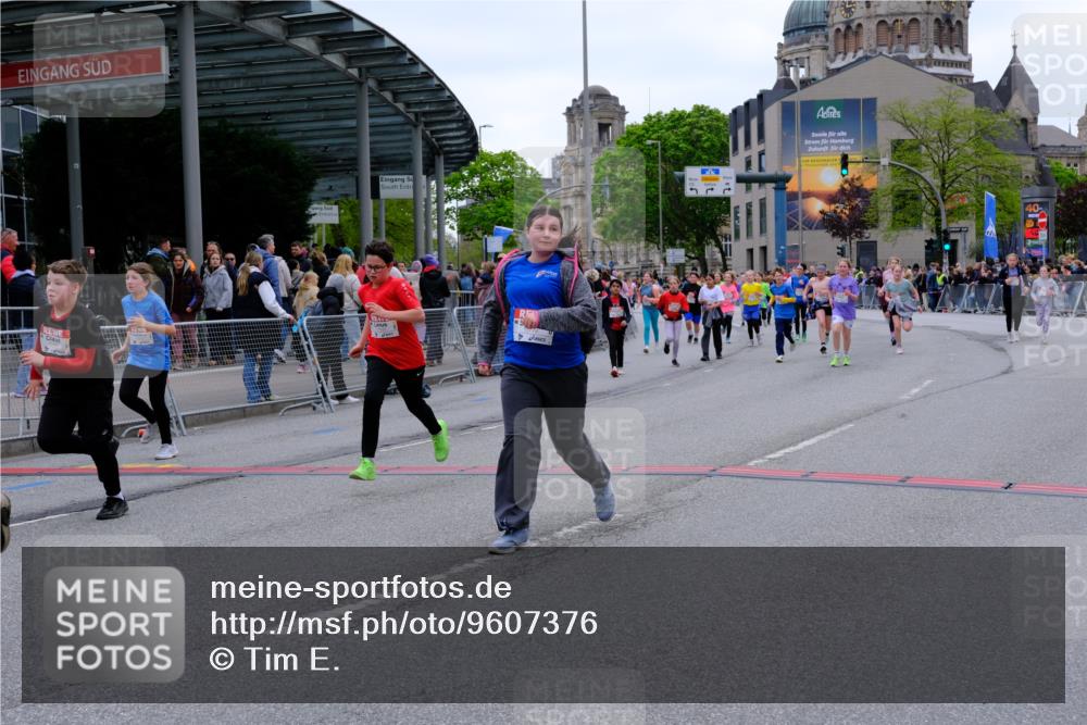 25.04.2026 - Das Zehntel Tim E. http://msf.ph/oto/9607376 25.04.2026 15:02:06 Ziel 15024, 15085, 15090, 15095, 15103, 15327, 15337, 15512, 15513, 15568, 15575, 15774, 15870, 15871, 15992, 15997, 16006, 16026, 16548, 16755, 17388, 17463, 17466, 17470, 17933 meine-sportfotos.de