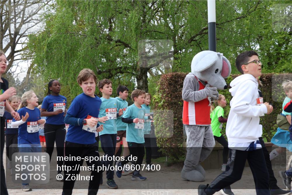 25.04.2026 - Das Zehntel Zöllner http://msf.ph/oto/9607400 25.04.2026 09:42:54 Laufen 250 meine-sportfotos.de