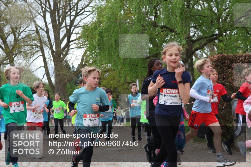 25.04.2026 - Das Zehntel Zöllner http://msf.ph/oto/9607456 25.04.2026 09:42:56 Laufen 6526, 7576, 6734, 10 meine-sportfotos.de