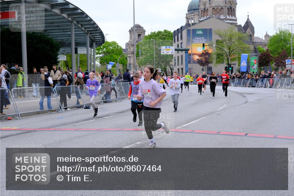 25.04.2026 - Das Zehntel Tim E. http://msf.ph/oto/9607464 25.04.2026 15:02:17 Ziel 15011, 15024, 15164, 15512, 15568, 15570, 15575, 15909, 15930, 15997, 16030, 16049, 16532, 16635, 16674, 16948, 17190, 17191, 17348, 17355, 17405, 17407, 17457, 17607, 17829, 17993 meine-sportfotos.de