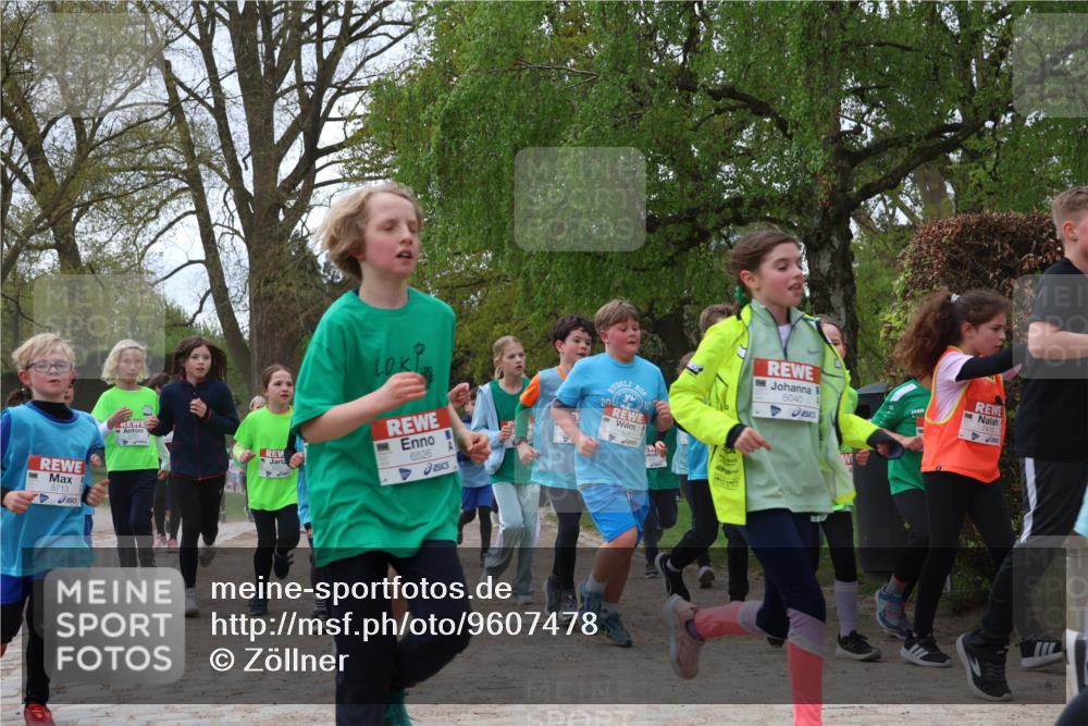 25.04.2026 - Das Zehntel Zöllner http://msf.ph/oto/9607478 25.04.2026 09:42:57 Laufen 5713, 6526, 10, 5040, 7413, 50 meine-sportfotos.de