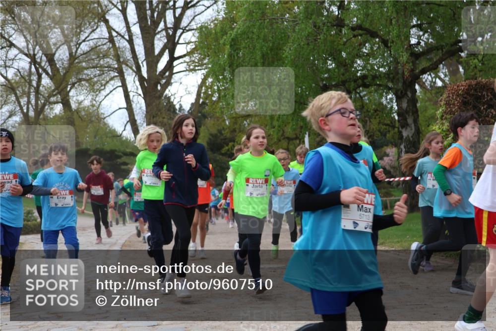 25.04.2026 - Das Zehntel Zöllner http://msf.ph/oto/9607510 25.04.2026 09:42:58 Laufen 5713 meine-sportfotos.de